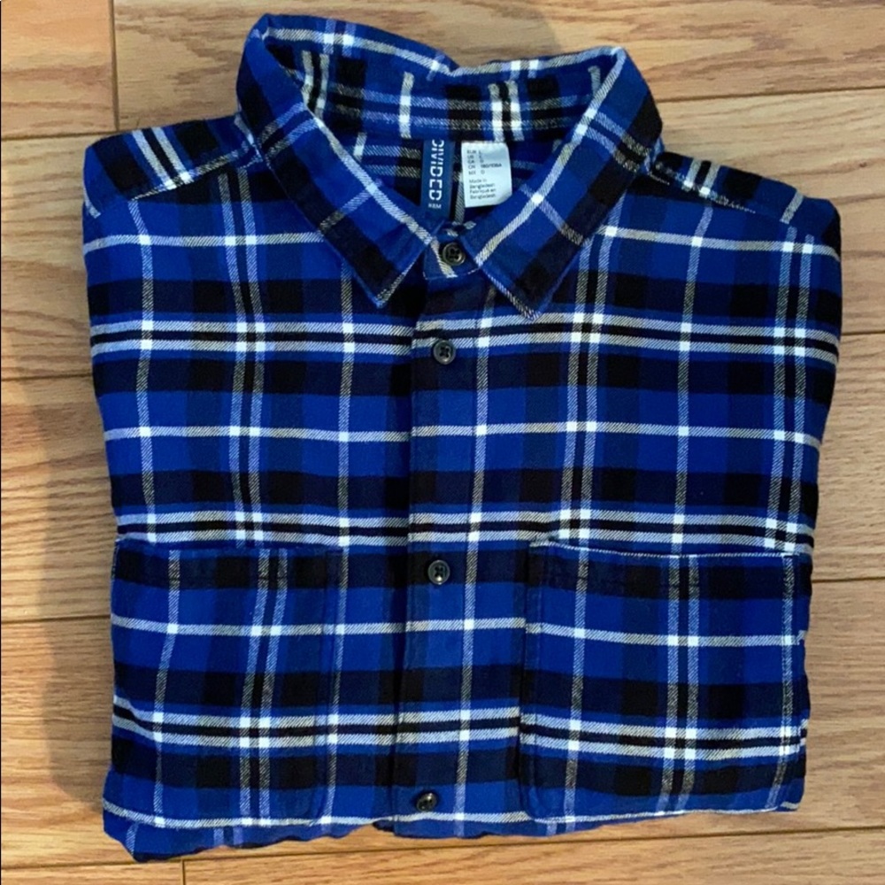 Divided Men’s Button-Down